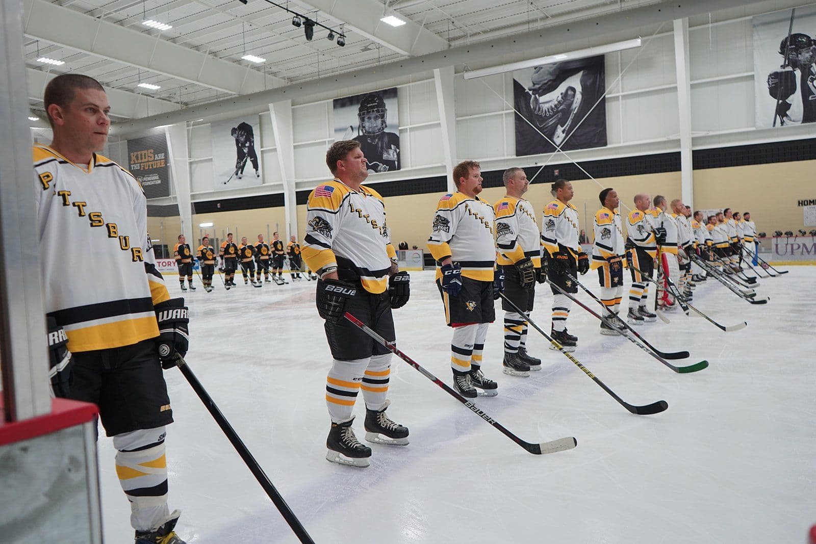 2019 Veterans Day Benefit Game vs Pittsburgh Police Icemen thumbnail 1