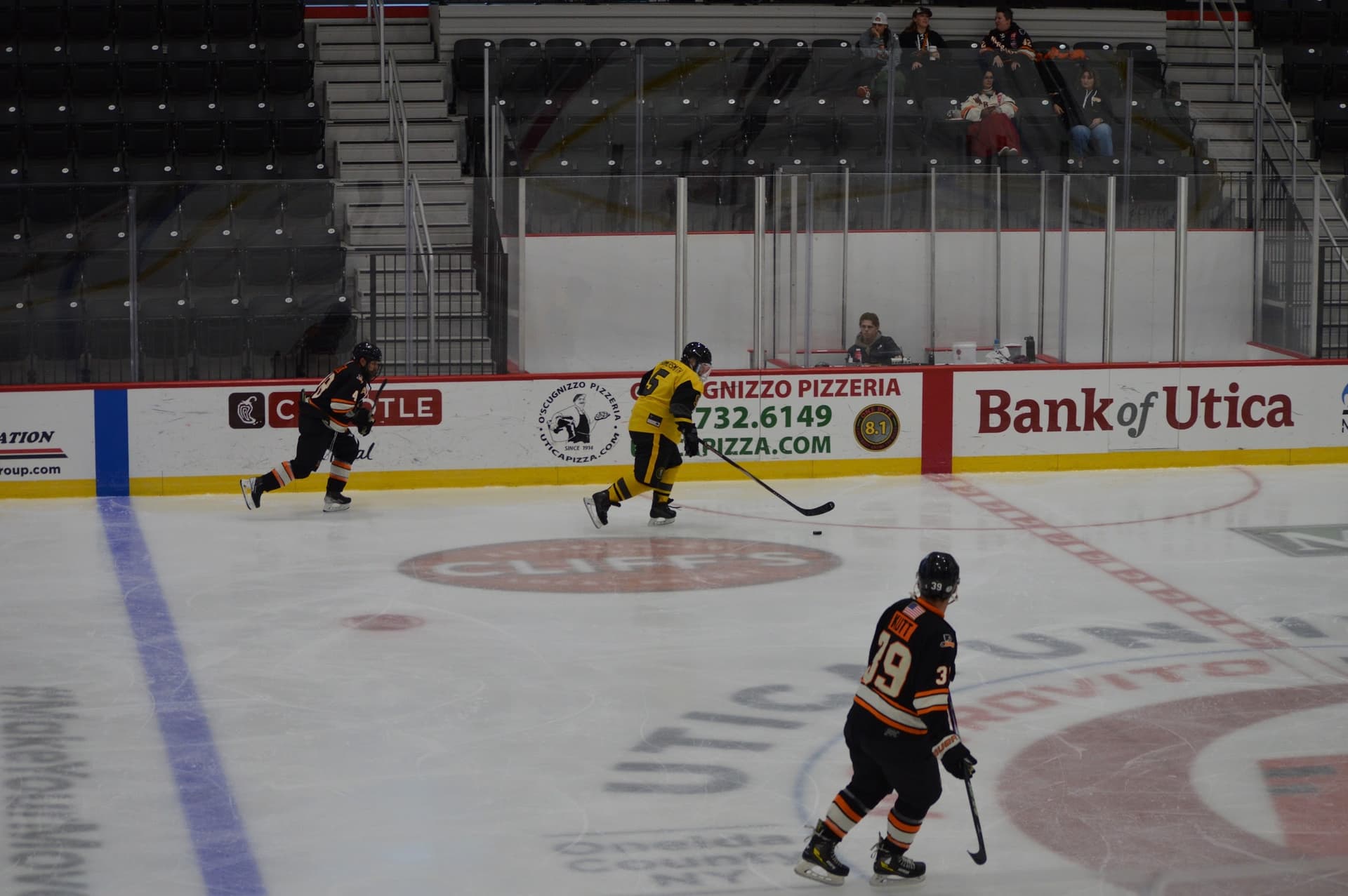 Pittsburgh Warriors player in live game action